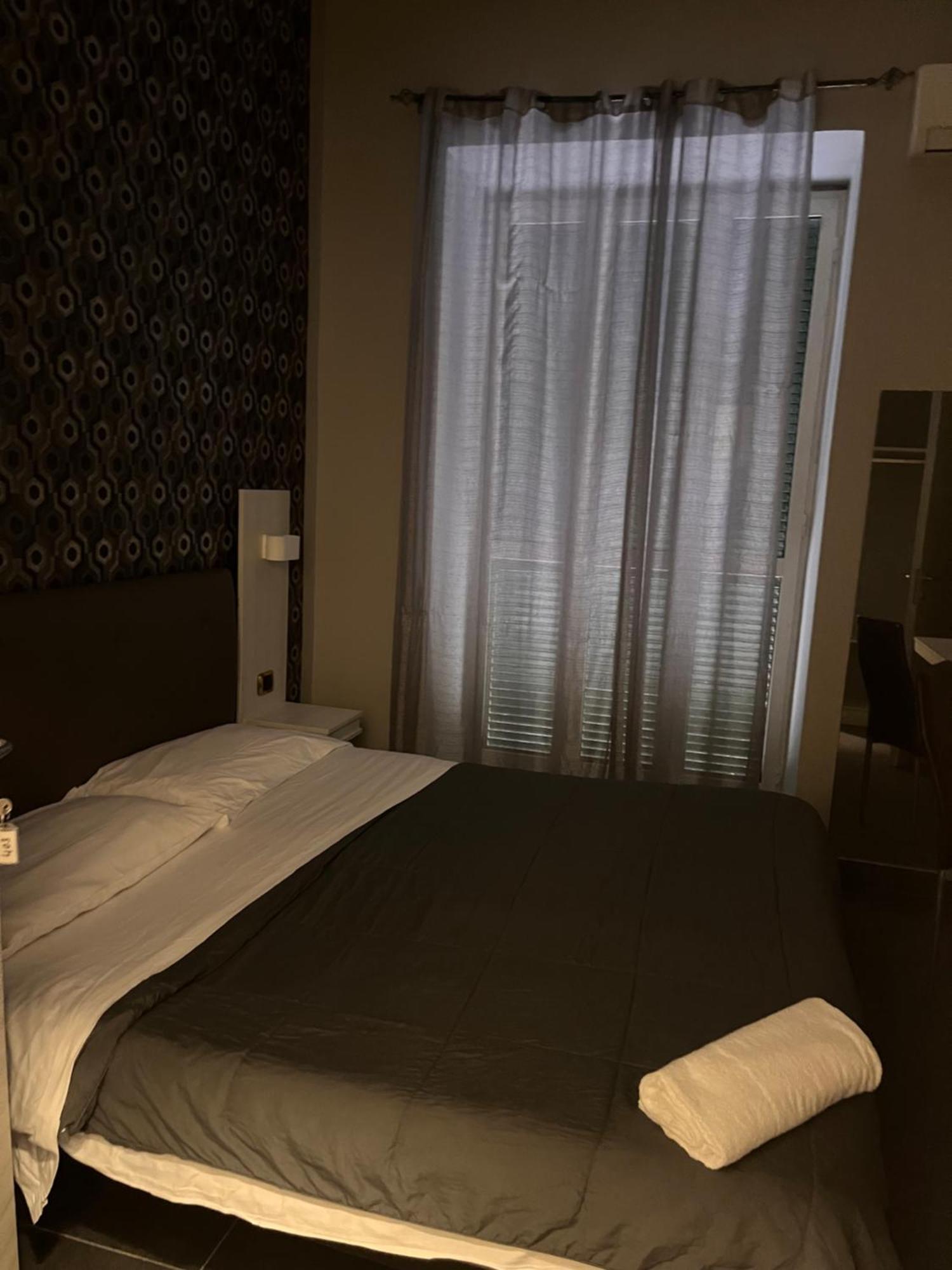International Hotels Наполи Екстериор снимка