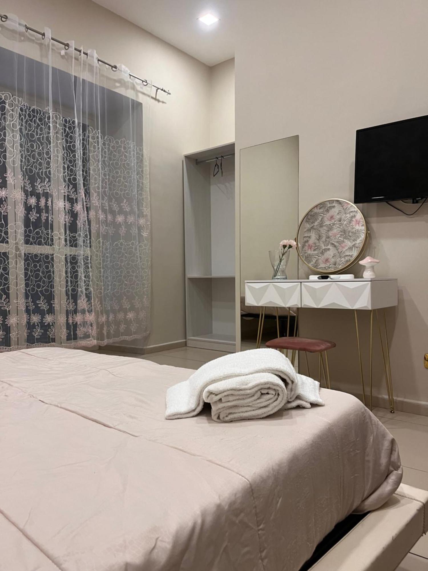 International Hotels Наполи Екстериор снимка