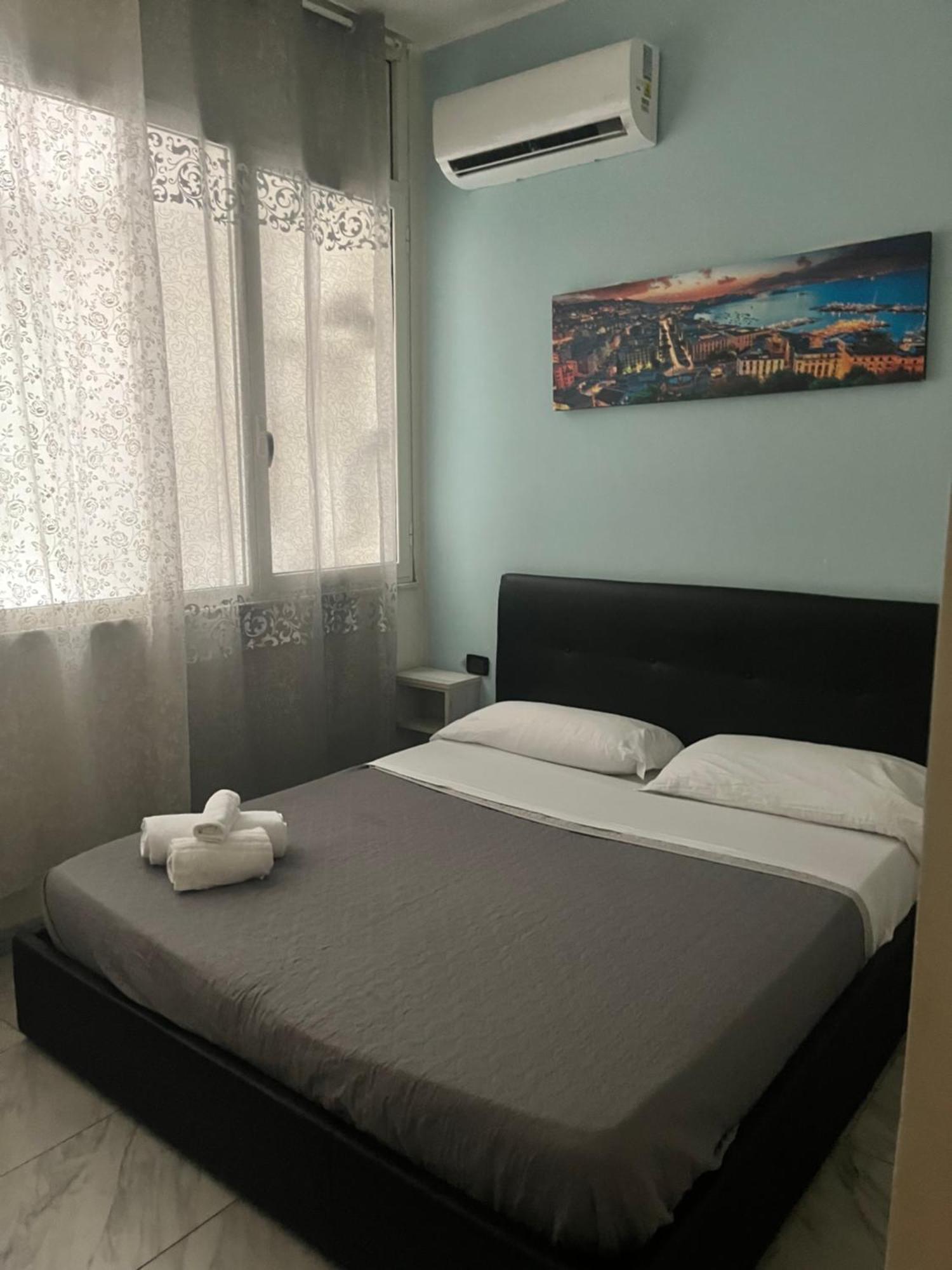 International Hotels Наполи Екстериор снимка