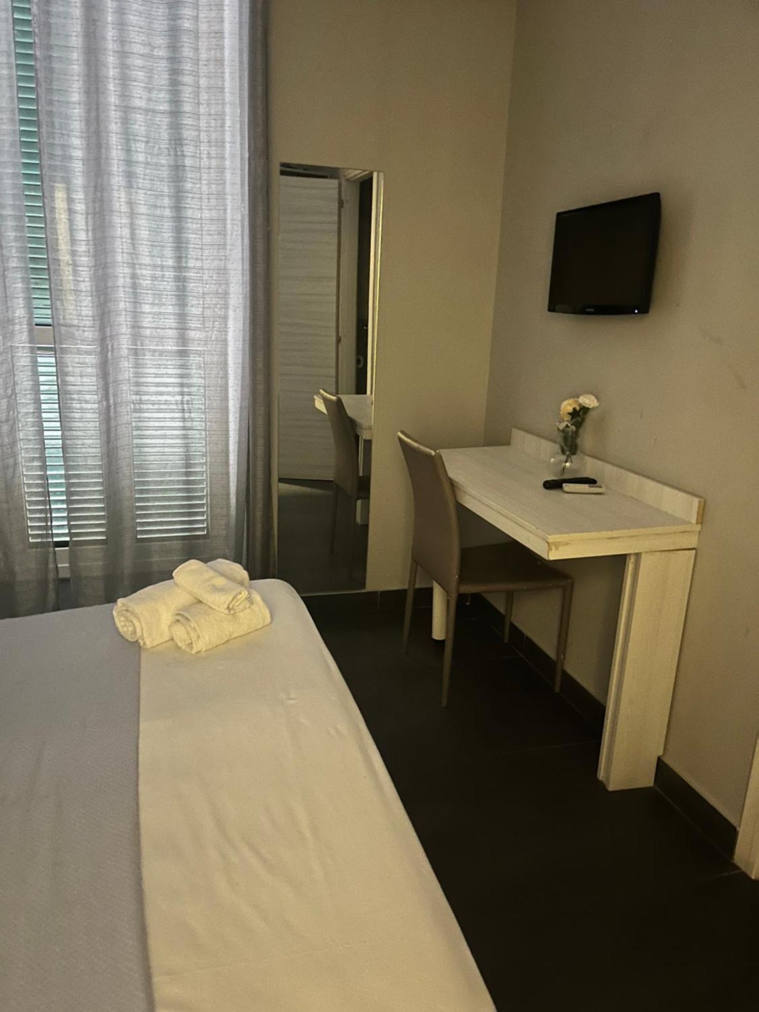 International Hotels Наполи Екстериор снимка