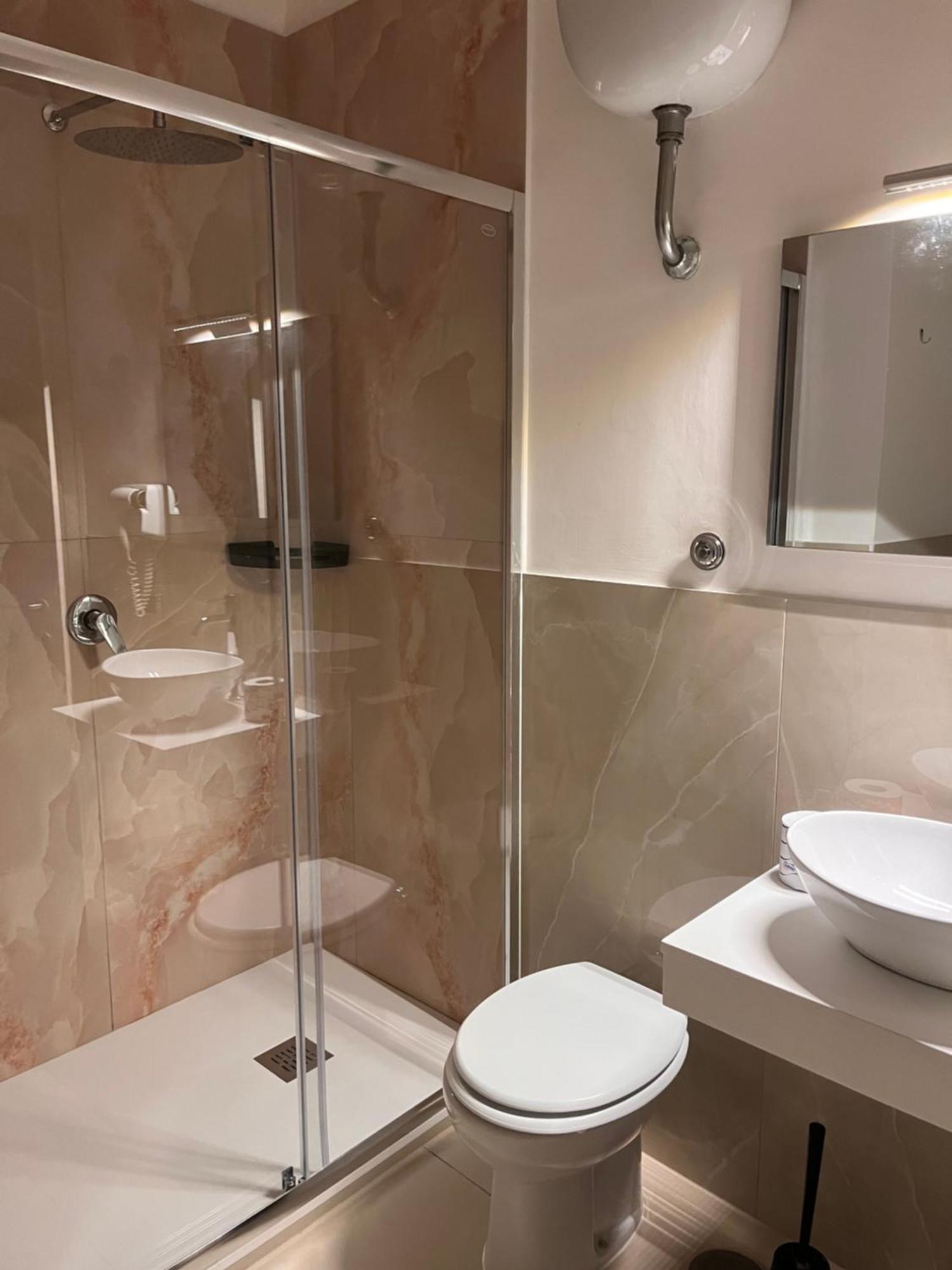 International Hotels Наполи Екстериор снимка