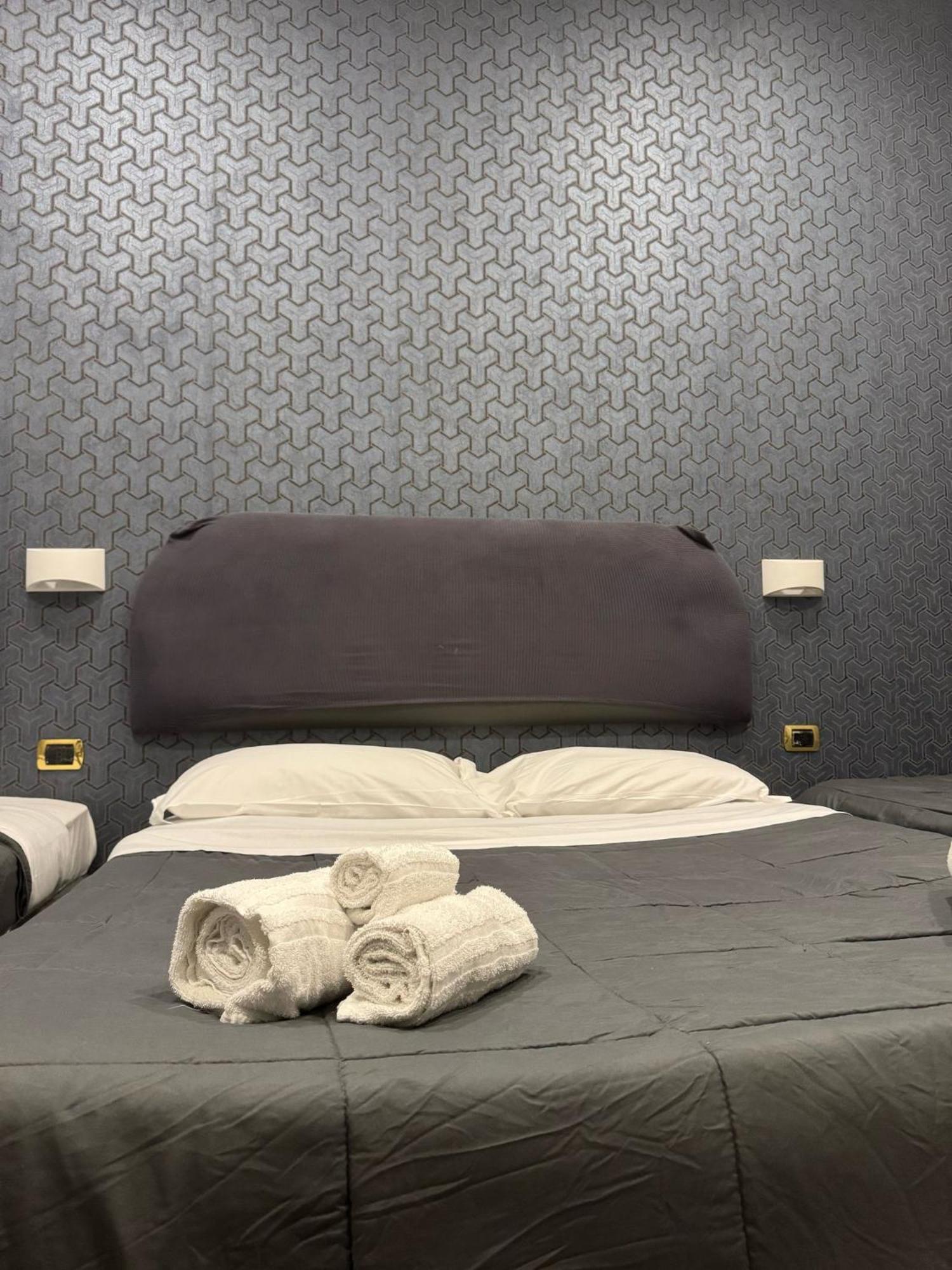 International Hotels Наполи Екстериор снимка